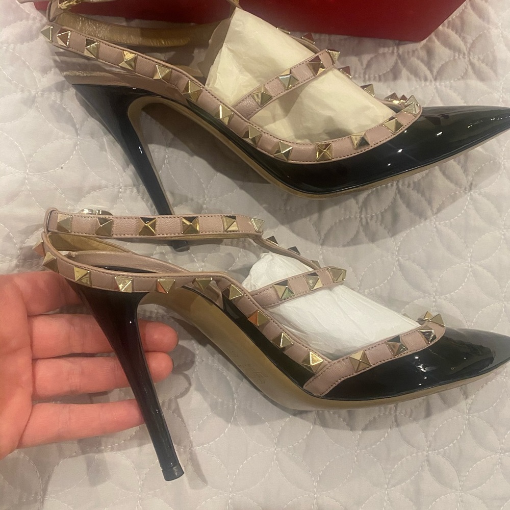 Valentino - Picture 3 of 11